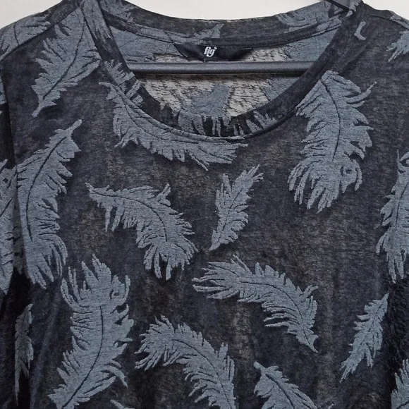 Fig Black Top - Picture 4 of 9